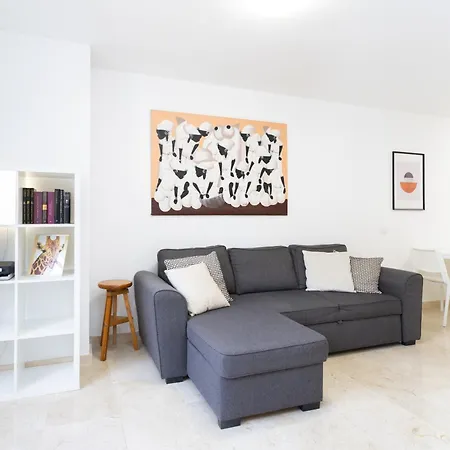 Home2book Center Retreat, Cruz * 圣克鲁斯-德特内里费