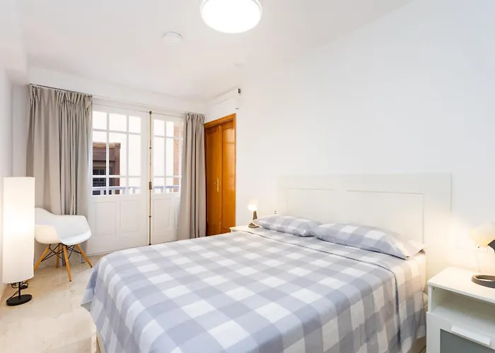 Home2book Center Retreat, Cruz *