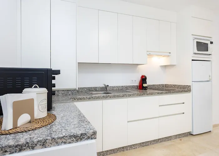 Home2book Center Retreat, Cruz * 圣克鲁斯-德特内里费