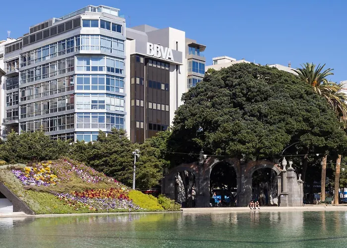 Home2book Center Retreat, Cruz * 圣克鲁斯-德特内里费